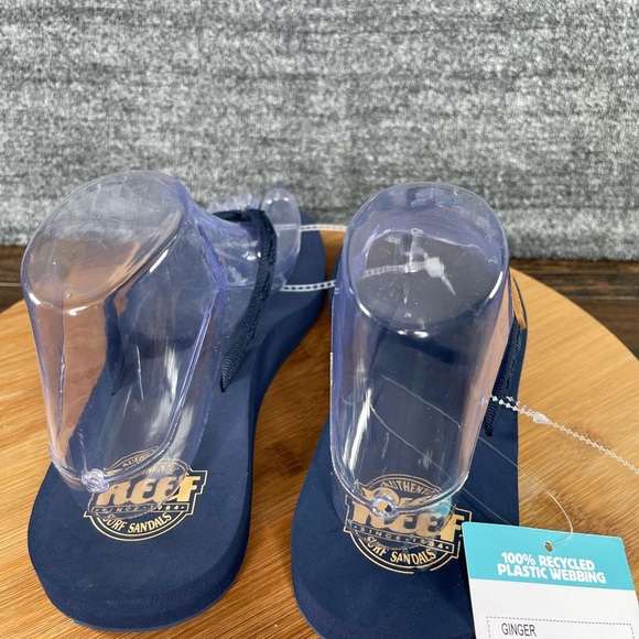 WOMEN'S REEF NAVY/NAVY BLUE GINGER BEACH/POOL FLIP FLOP SANDALS SIZE 9 NWT - Picture 3 of 9